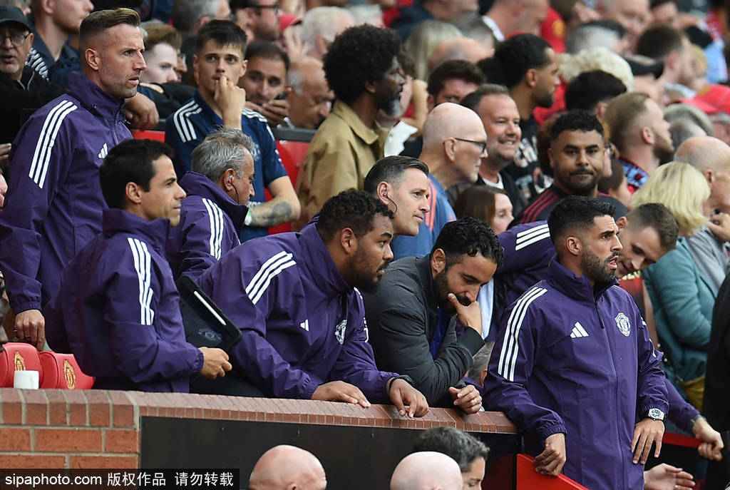 利物浦名宿：若非阿莫林有魅力长得帅 他早被曼联解雇了